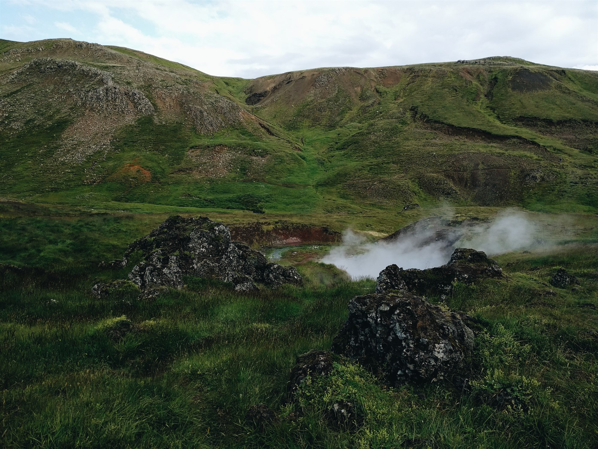 Green hills of Reykjadalur 